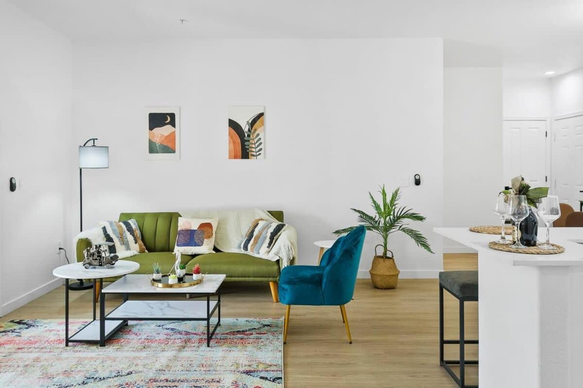 Cozysuites Glendale By The Stadium With Pool 02 Exterior foto